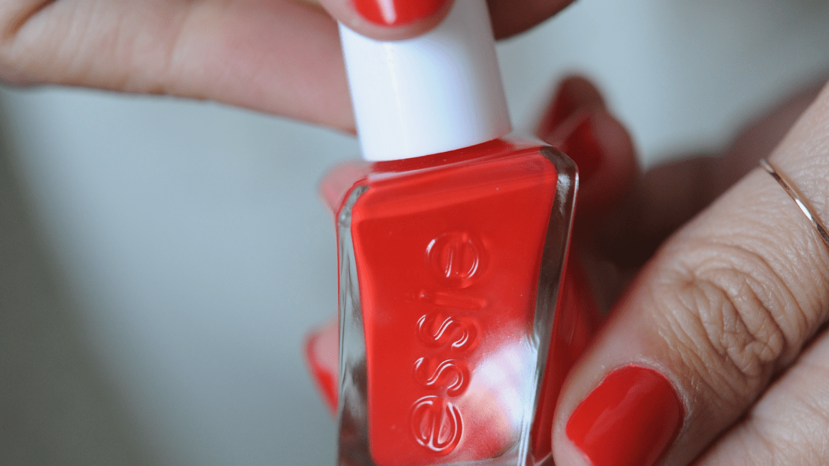 Essie's Clambake Nail Polish Has Been Restocked — But Only For A Limited  Time