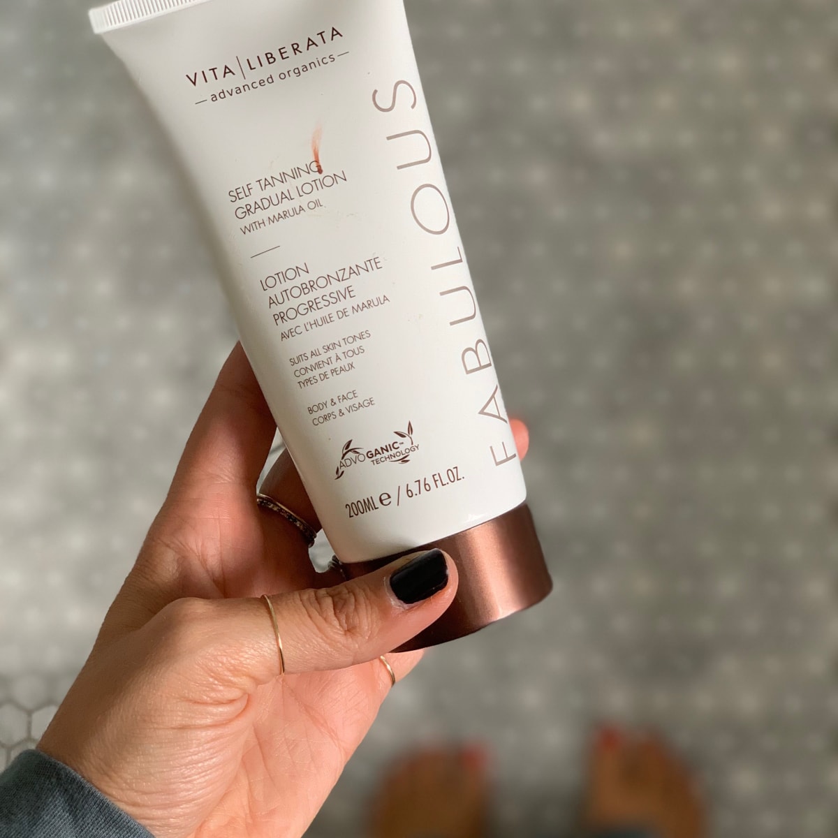 heroisk Forberedelse nødvendig The Under-the-Radar Self-Tanner That's Almost Too Good to Be True (And Just  Happens To Be Natural) - Cupcakes & Cashmere