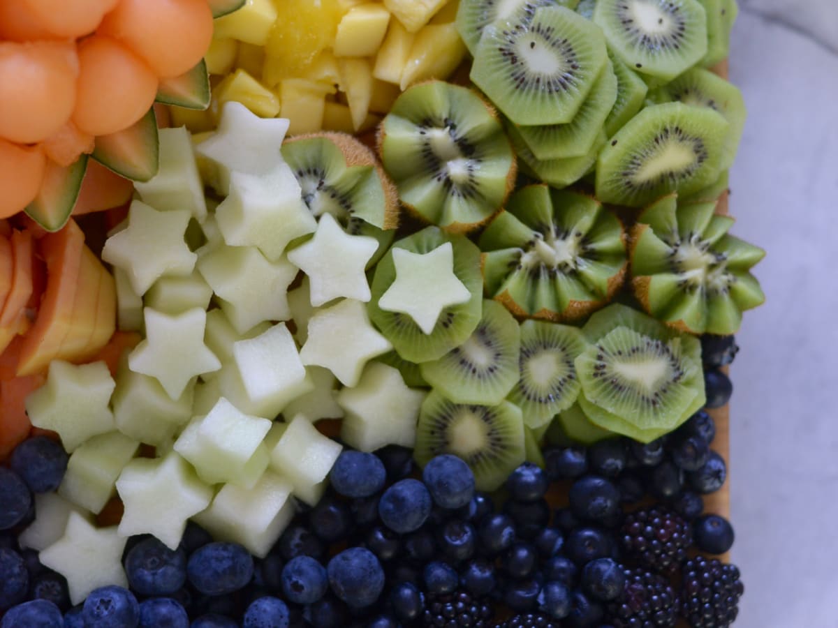 Serving fruit online at a party