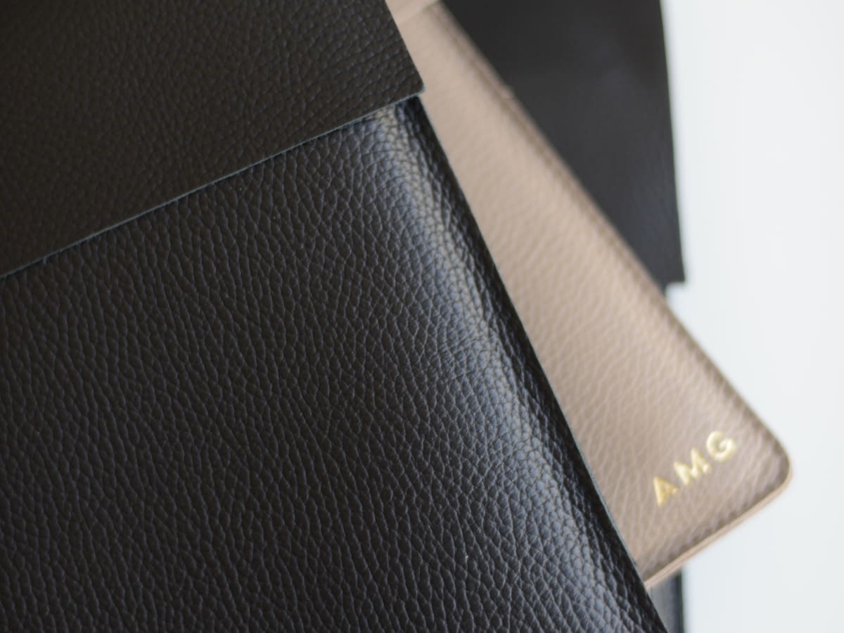 Cuyana laptop sleeve online