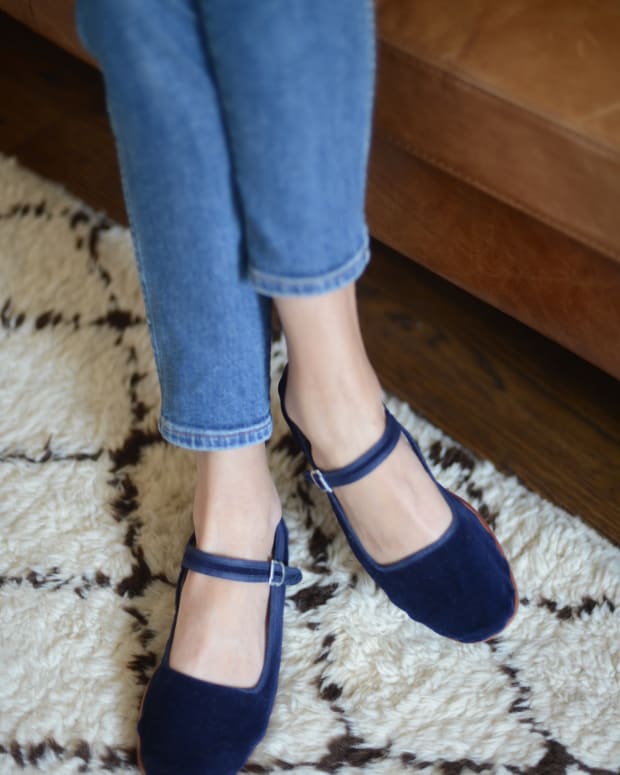 Cupcakes and cashmere shoes top