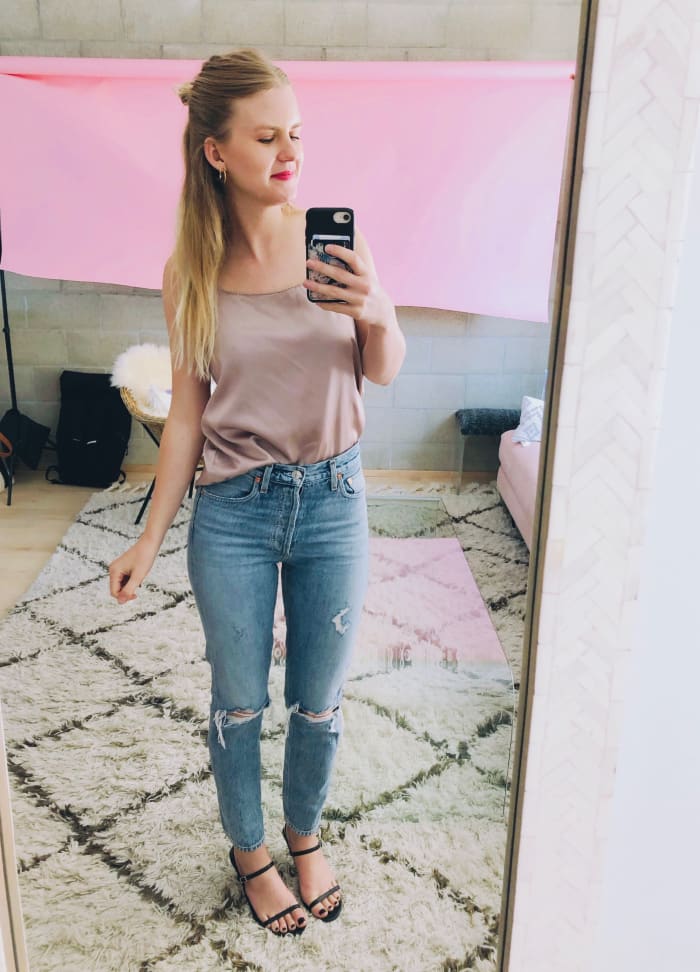 Camisole Grade + Gather, jeans AGOLDE, cupcakes et chaussures en cachemire (à venir bientôt!)