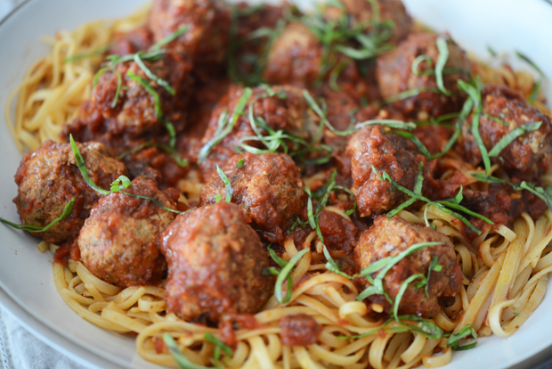 Classic Spaghetti And Meatballs - Cupcakes & Cashmere