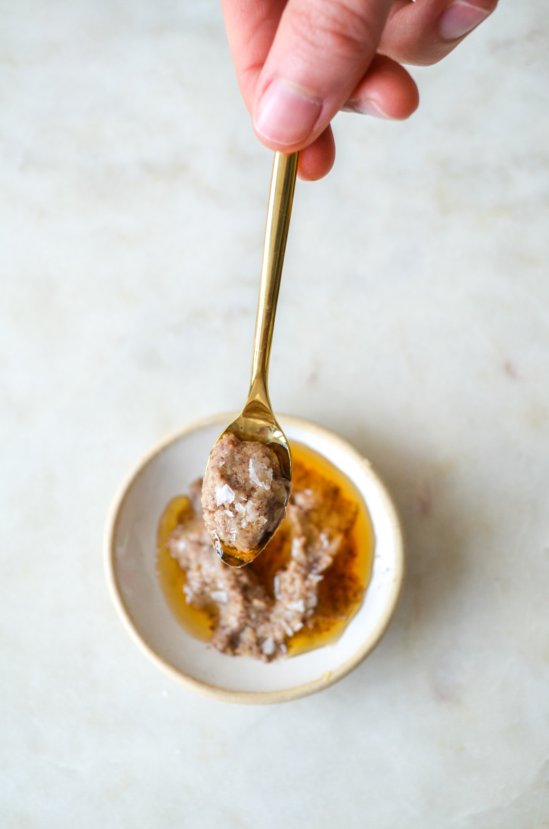{Tuesday's treat: pecan butter + maple syrup + a pinch of sea salt} 