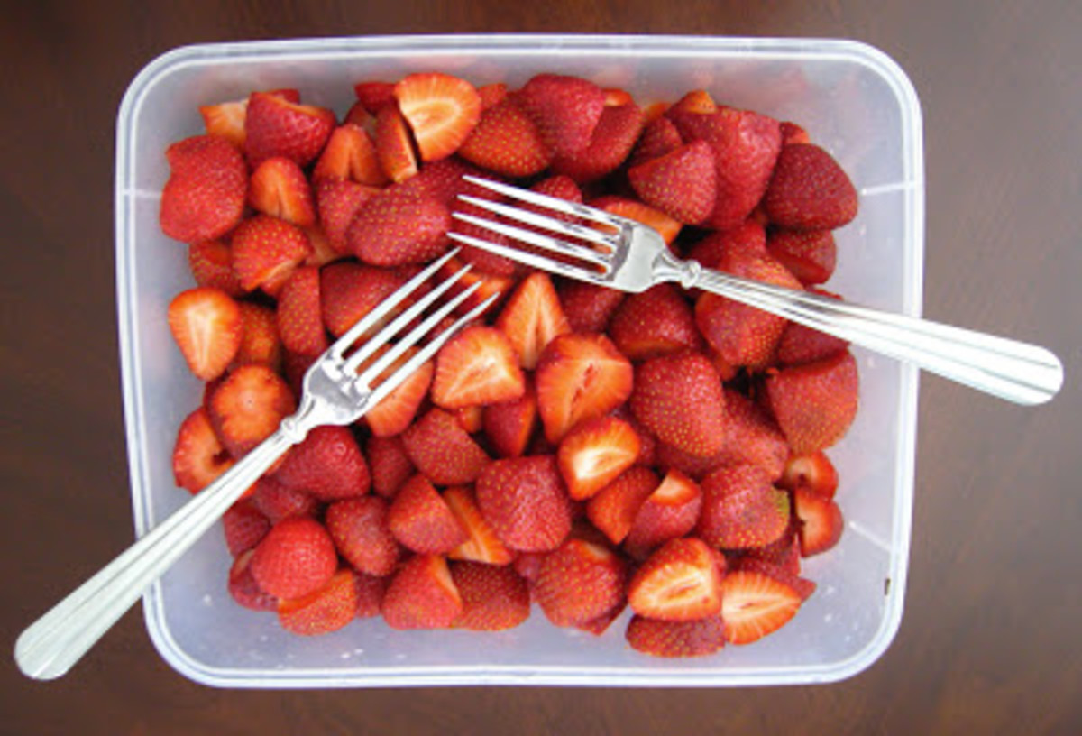strawberries%2Bhoriz