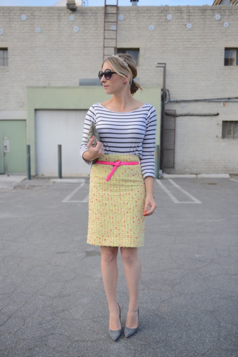 Neon belt outlet skirt