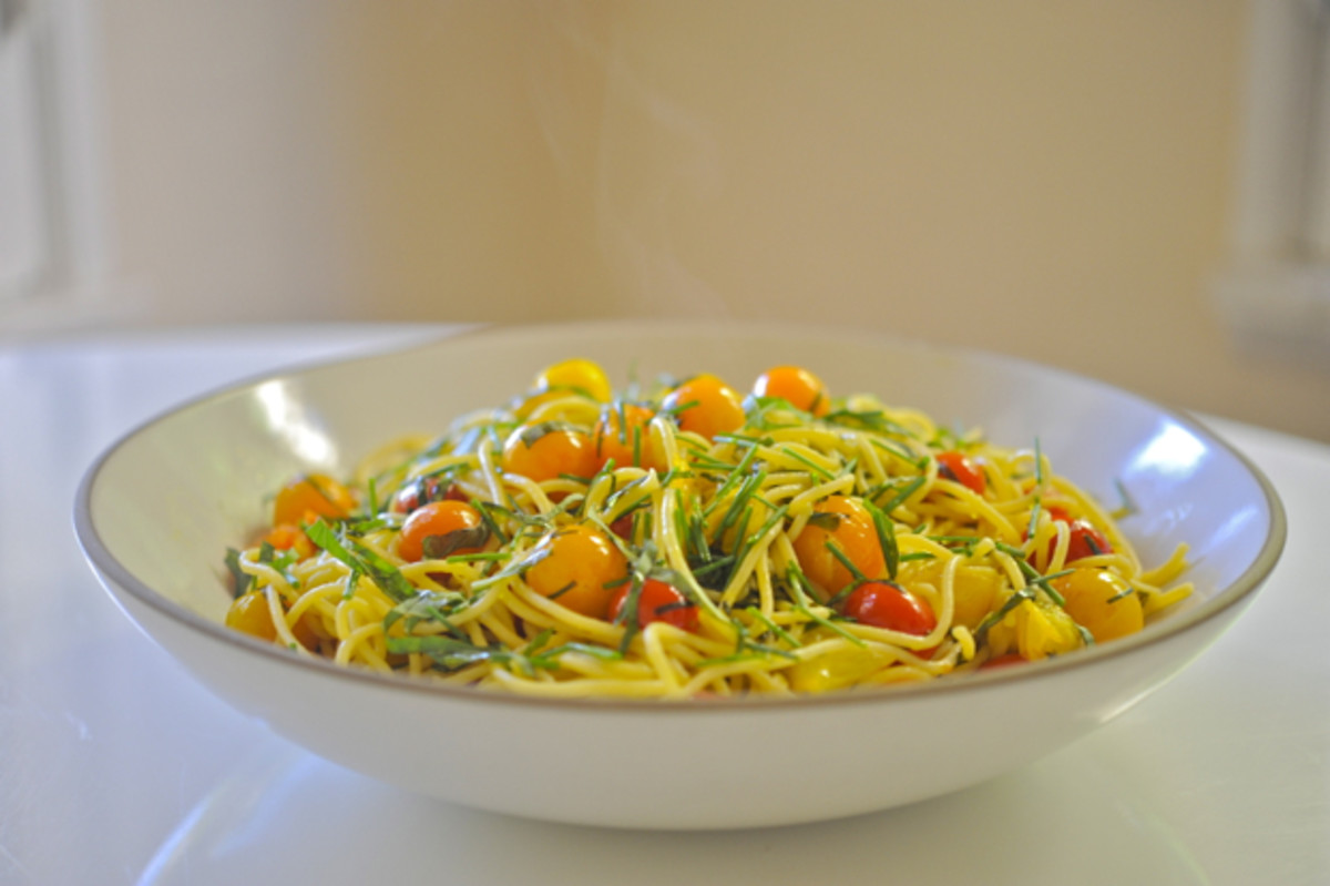 spaghetti-with-sweet-100-tomatoes