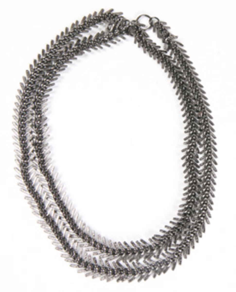 spine-necklace