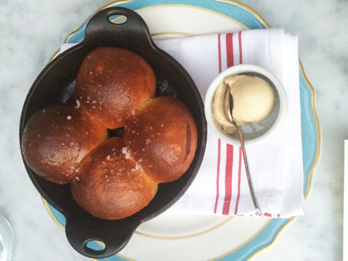  {The best pre-meal rolls and butter}
