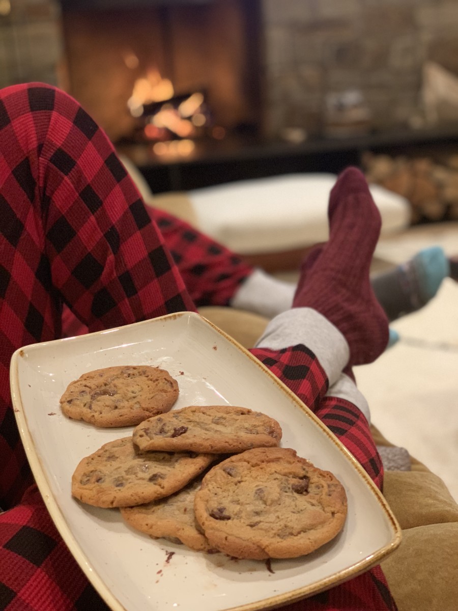 {Cookies and Christmas movies back in our suite}
