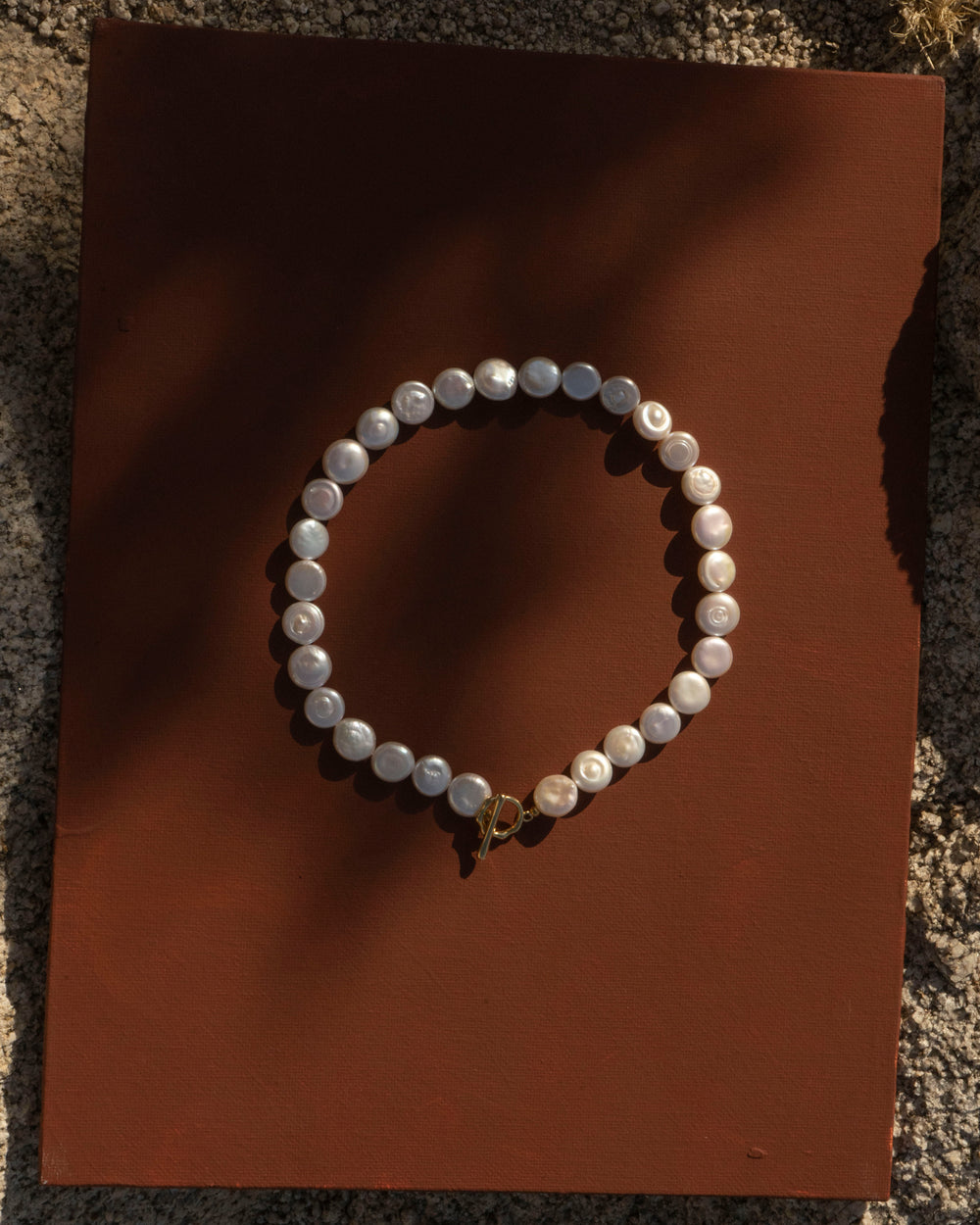 ANIKA FLAT ROUND PEARL NECKLACE