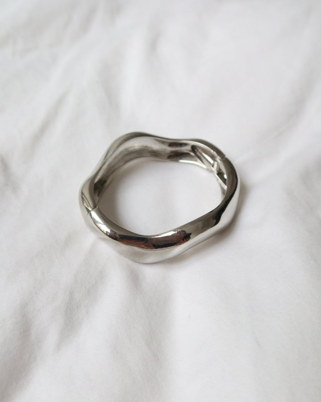 ASTRID WIDE WAVY SILVER STATEMENT BRACELET - Shop Cupcakes and Cashmere