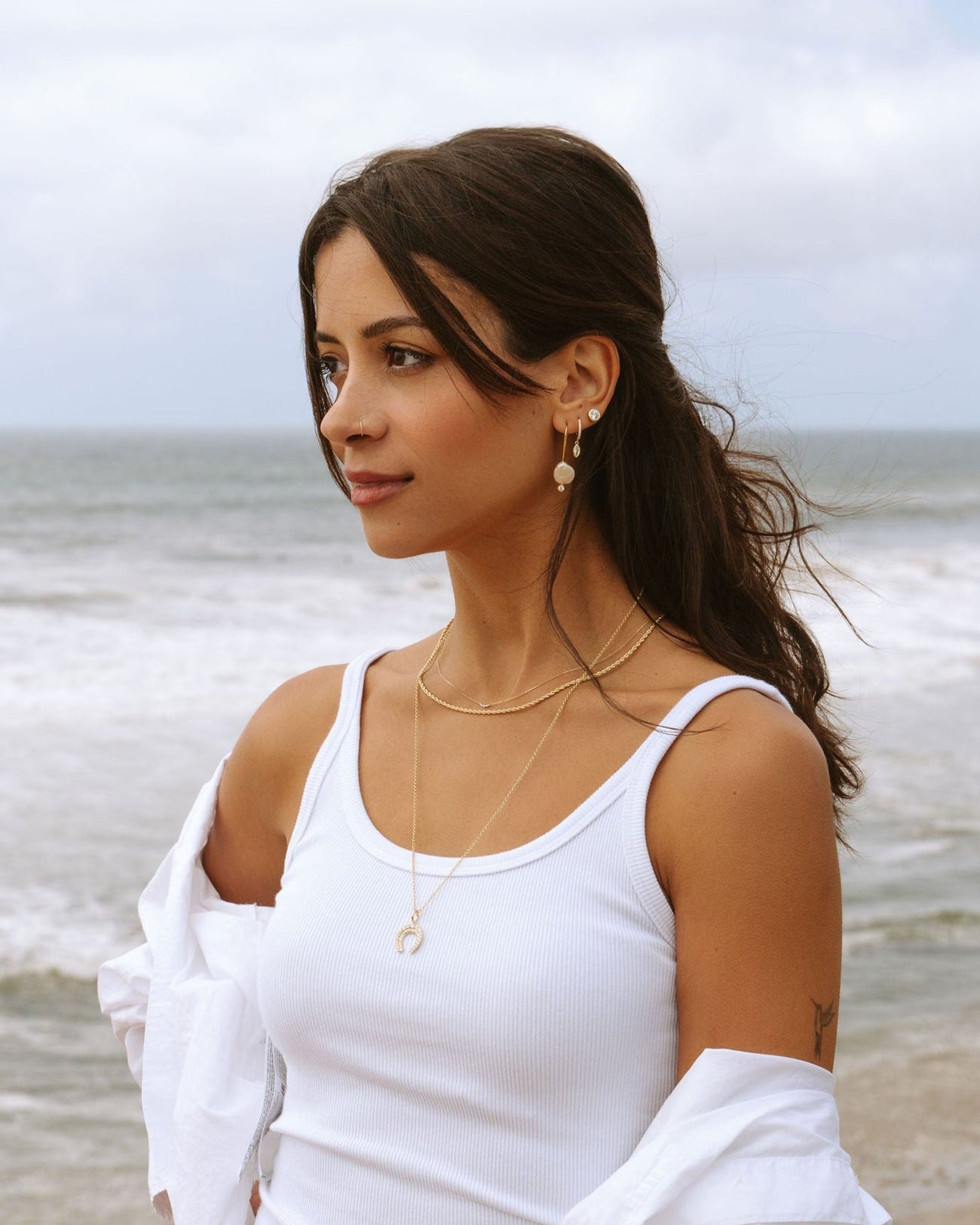 LOREN HORSESHOE PENDANT NECKLACE - Shop Cupcakes and Cashmere