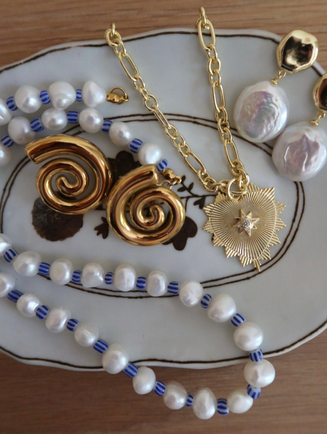 NOVA BURSTING HEART NECKLACE - Shop Cupcakes and Cashmere