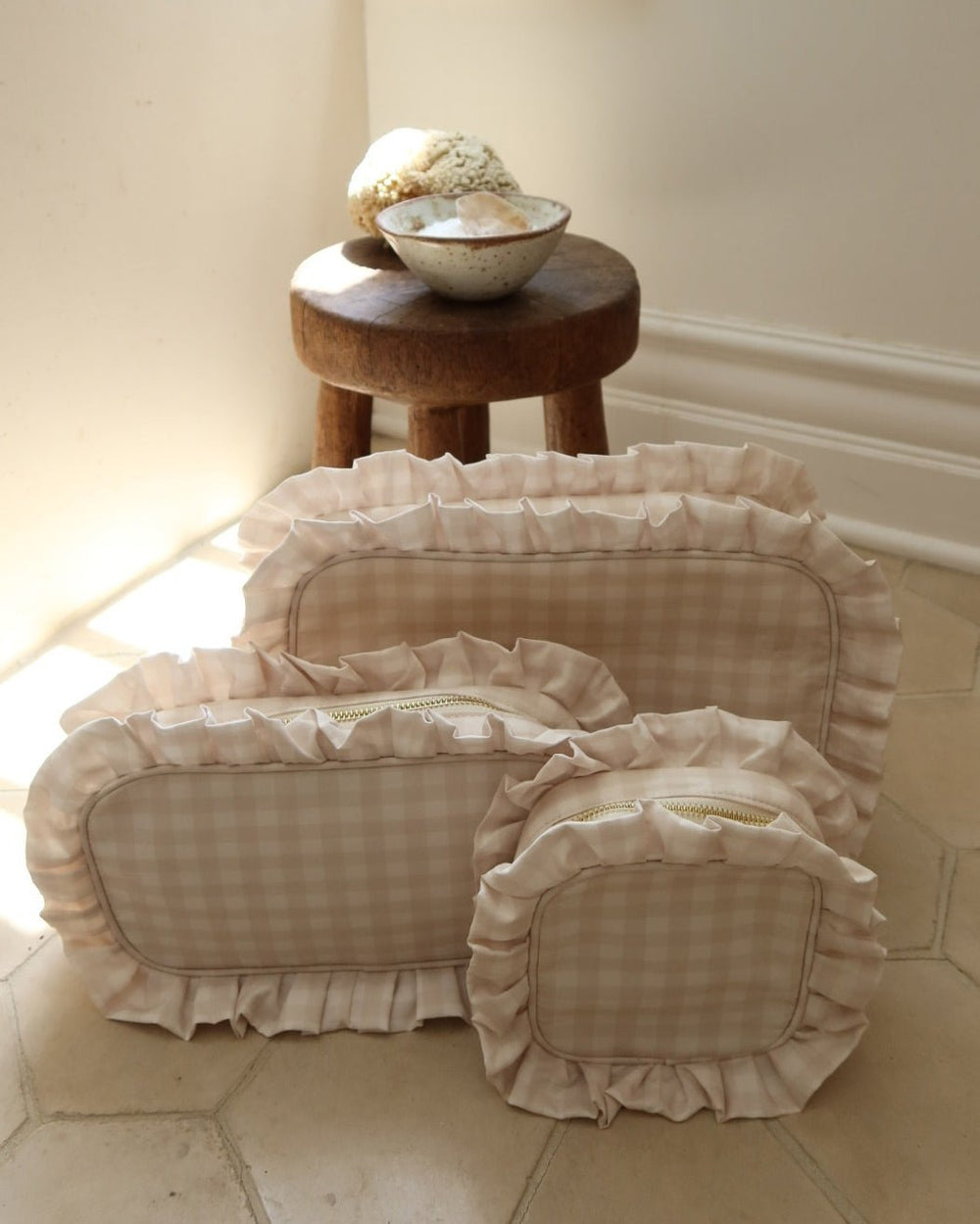 RUFFLE COSMETIC BAG (SET OF 3) - Shop Cupcakes and Cashmere