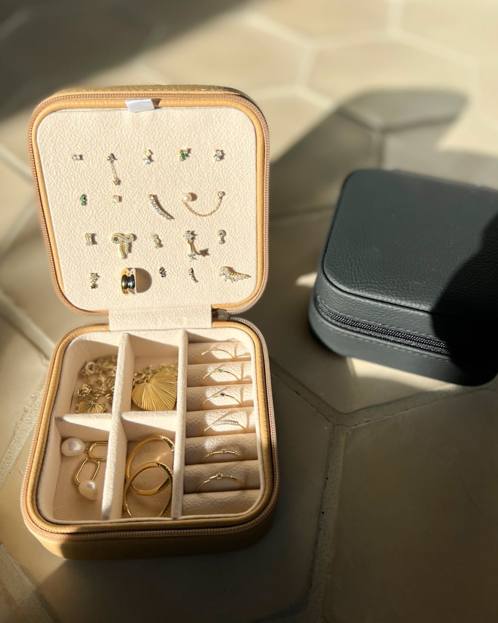 CUPCAKES AND CASHMERE JEWELRY CASE - Shop Cupcakes and Cashmere